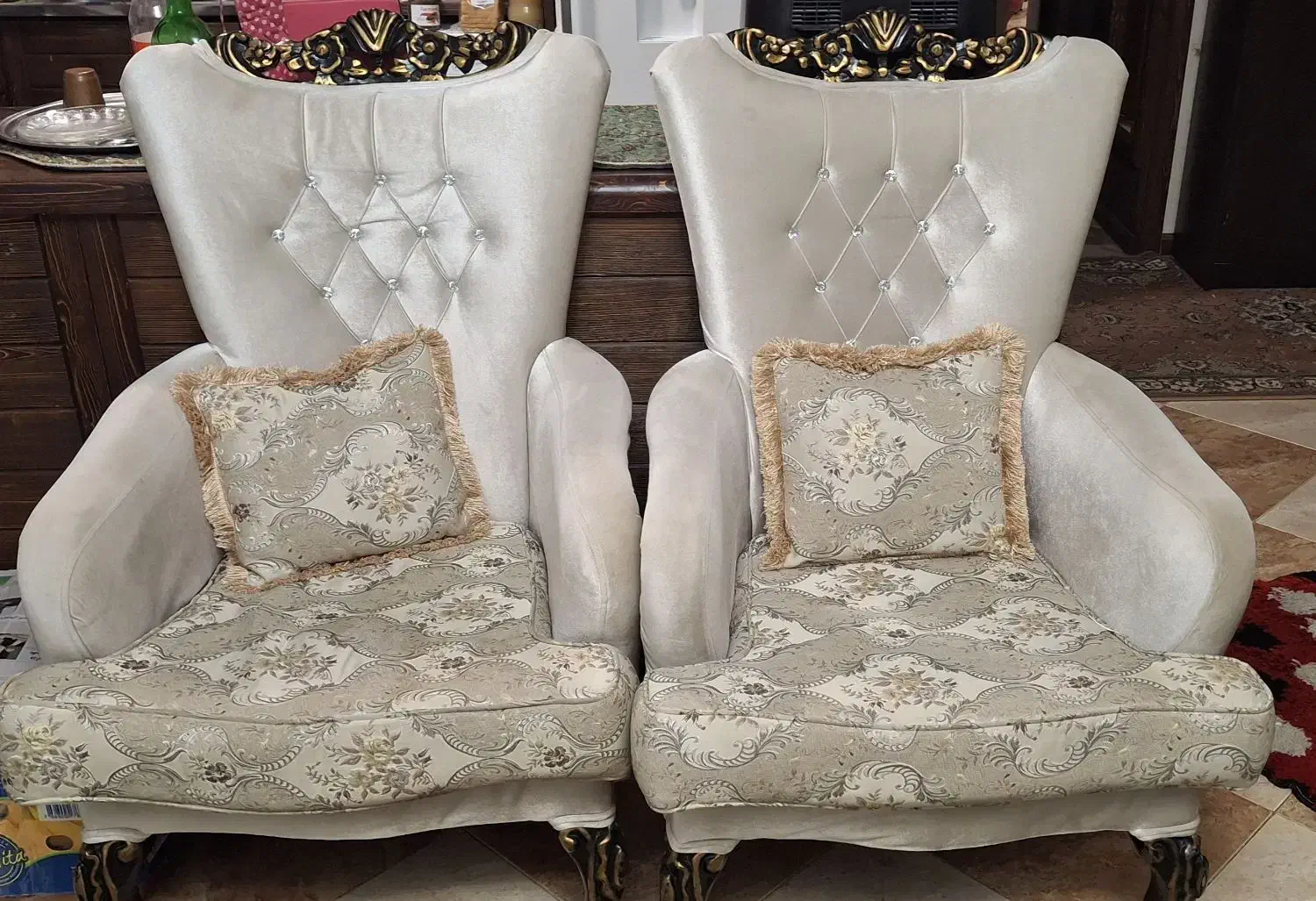 خانه و آشپزخانه .مبلمان|مبلمان خانگی و میز عسلی|کیش, |دیوار