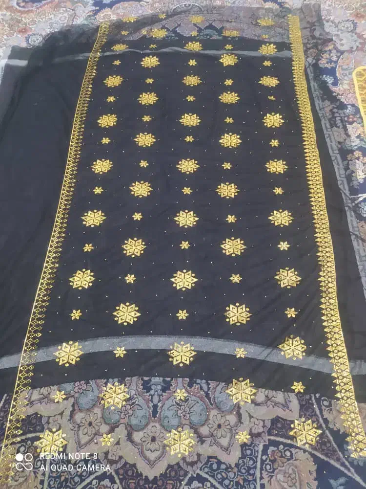 جلویل خوسی اصیل جنوبیـ طرح طلایی و چشم نواز|لباس|درگهان, |دیوار