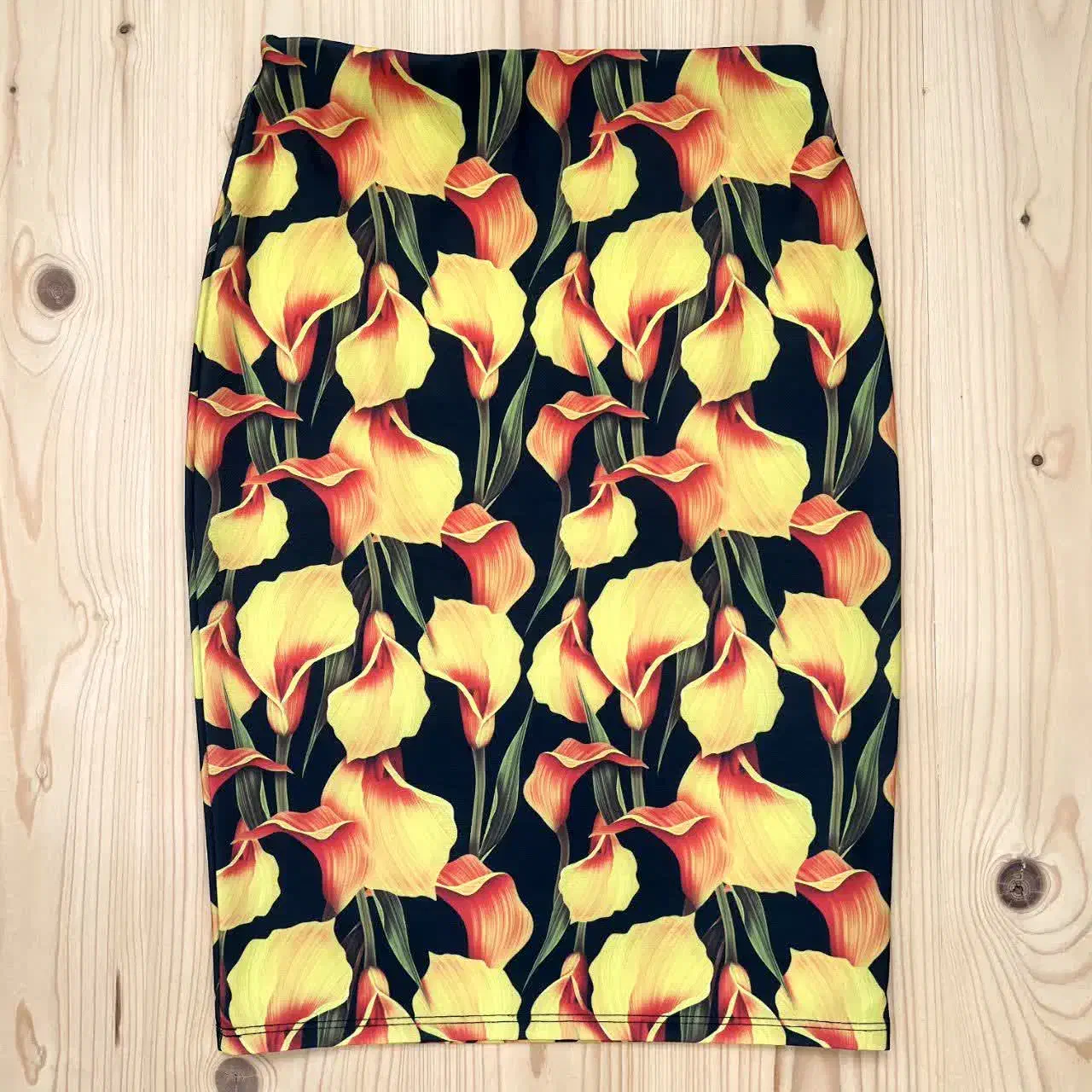 لباس|لباس|دماوند, گیلاوند|دیوار