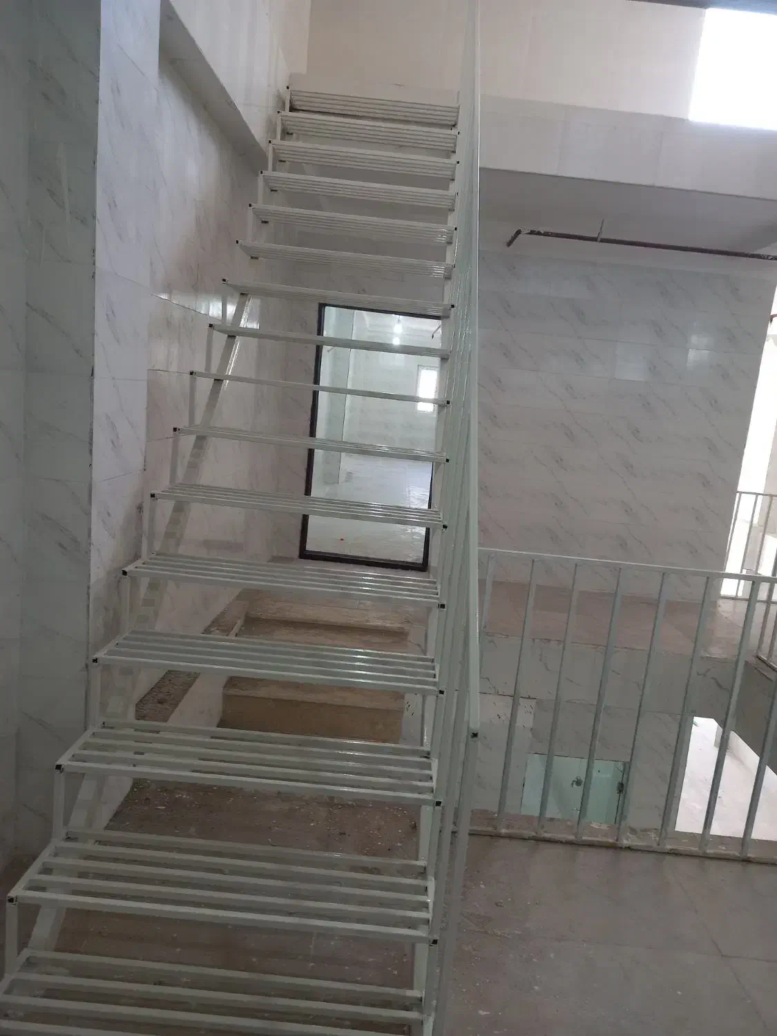 رنگ  خانه و پله فرار وگچ تعمیر|خدمات پیشه و مهارت|اهواز, منبع اب|دیوار