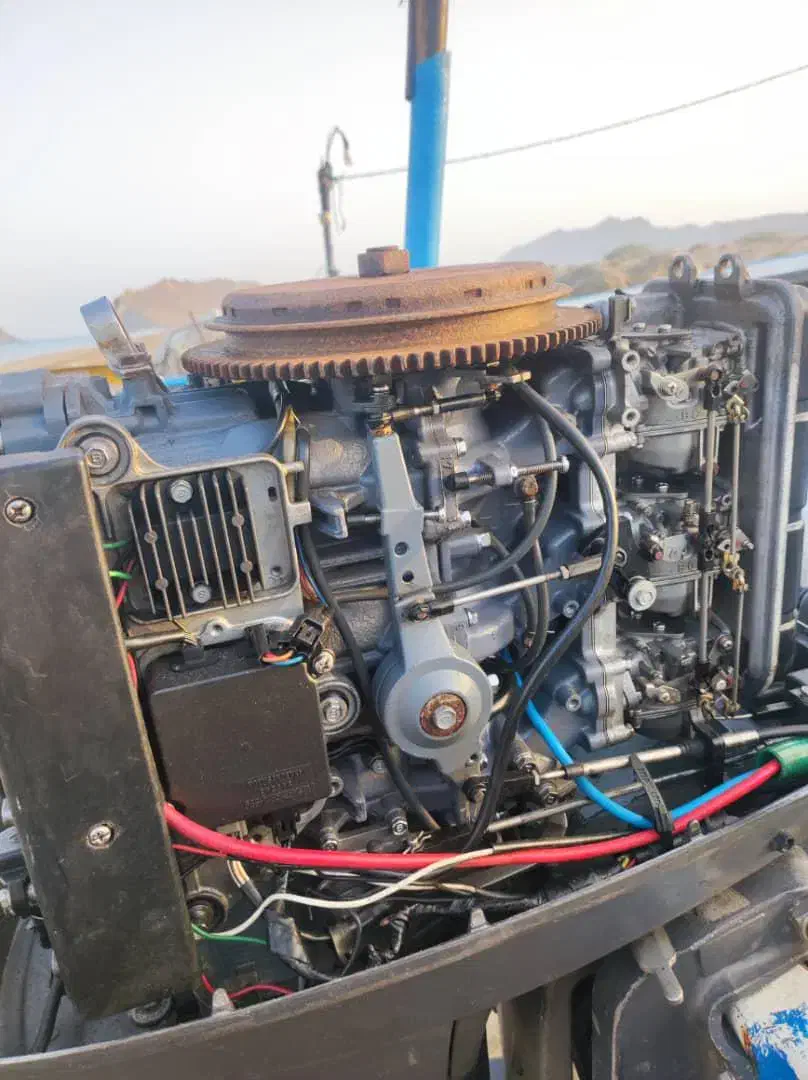 موتور قایق 85مدل 2010|قایق و سایر وسایل نقلیه|سیریک, |دیوار