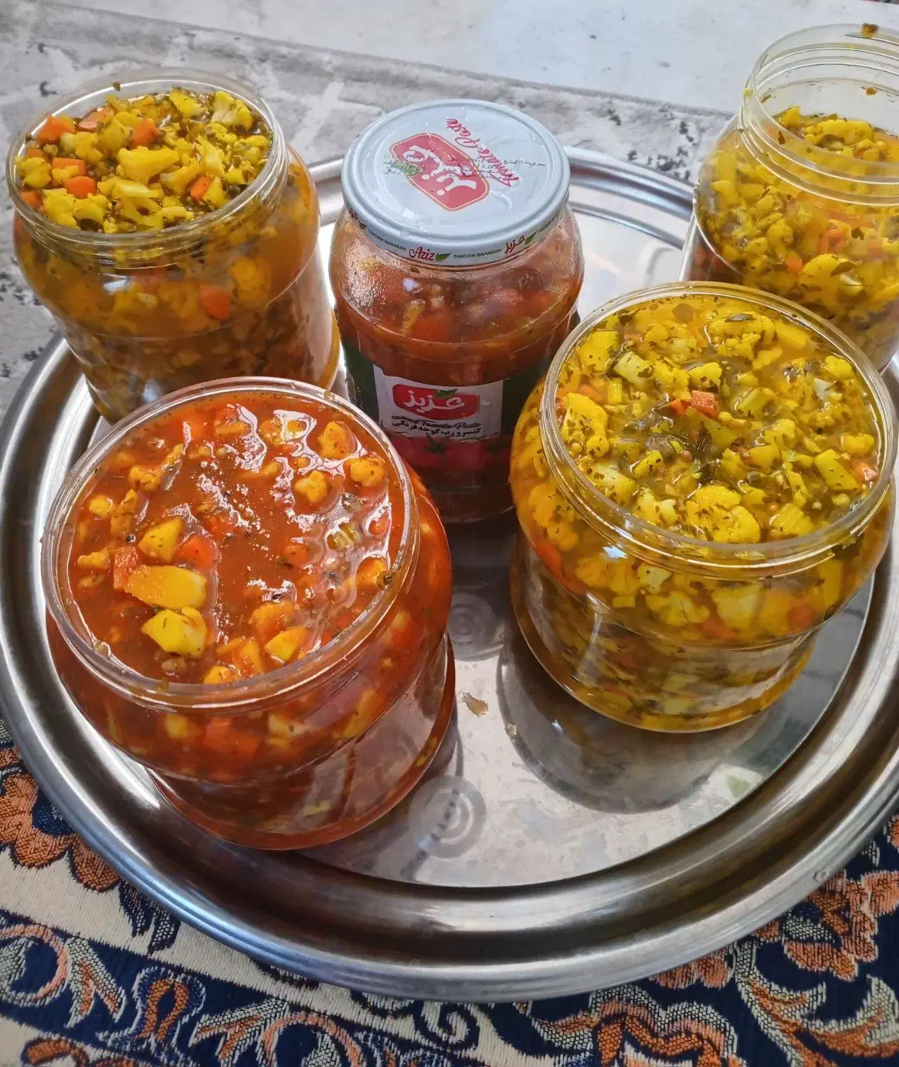 قرمه سبزی و رب خونگی و ترشیجات و بادمجان سرخ کبابی|خوردنی و آشامیدنی|تهران, مشیریه|دیوار