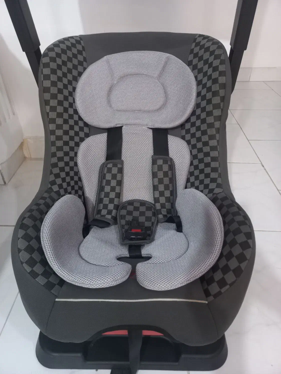 صندلی ماشین کودک|کالسکه و لوازم جانبی|رشت, دیلمان|دیوار