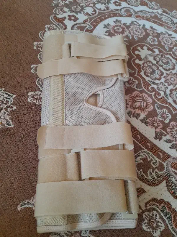 زانوبند|پزشکی|گلبهار, شهر جدید گلبهار|دیوار