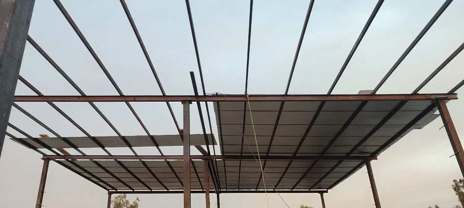 جوشکار حرفه‌ای سازه‌های فلزی و سایبان|خدمات پیشه و مهارت|ایرانشهر, |دیوار