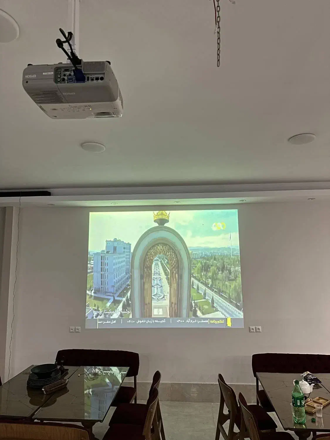 ویدیو پروژکتور مناسب کافه رستوران منزل|تلویزیون و پروژکتور|بندر ماهشهر, |دیوار