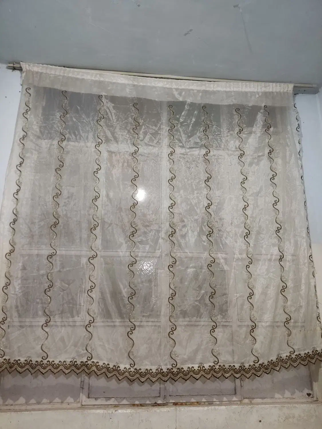 پرده توری حریر سالم و نو|پرده، رانر، رومیزی|قم, نیروگاه|دیوار