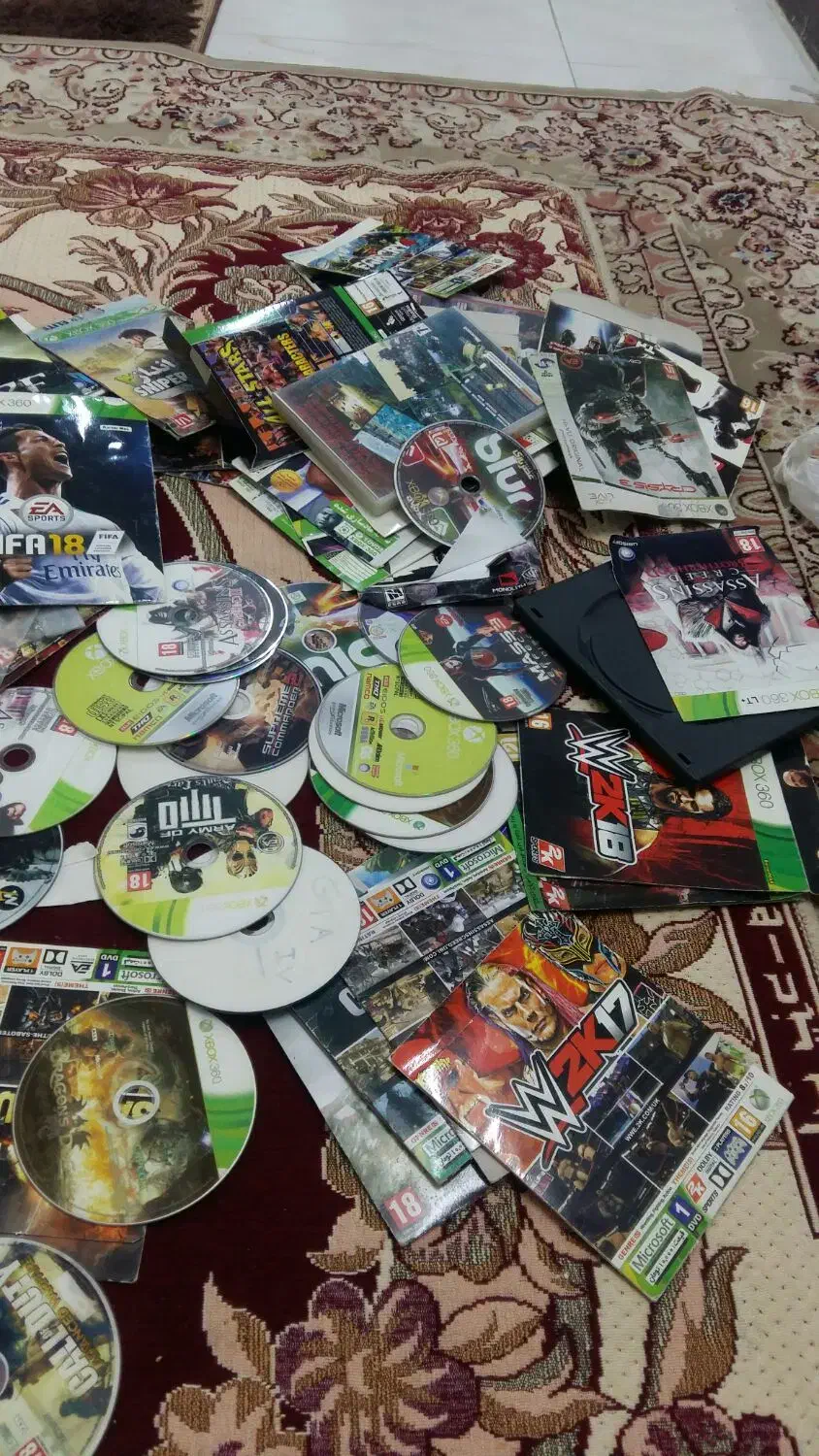 تعداد بالا سی دی بازی ایکس باکس ۳۶۰|کنسول، بازی ویدئویی و آنلاین|اهواز, کوی مهدیس|دیوار