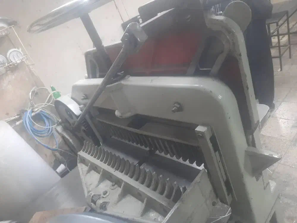 دستگاه برش صحافی با دوتا تیغ|ماشین‌آلات صنعتی|تهران, اتابک|دیوار