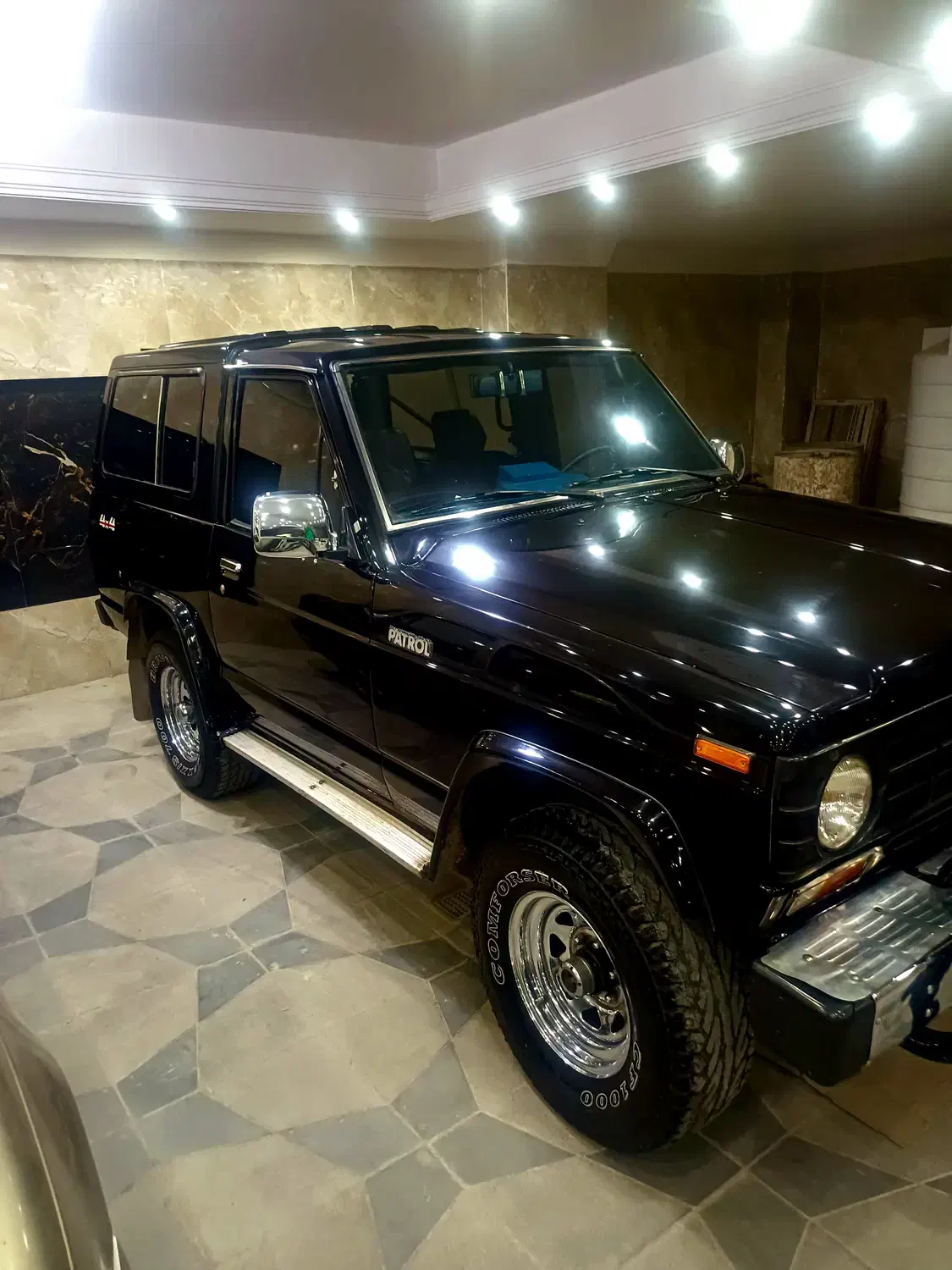 نیسان پاترول دو در چهار سیلندر مشکی|خودرو سواری و وانت|تهران, ائمه اطهار|دیوار