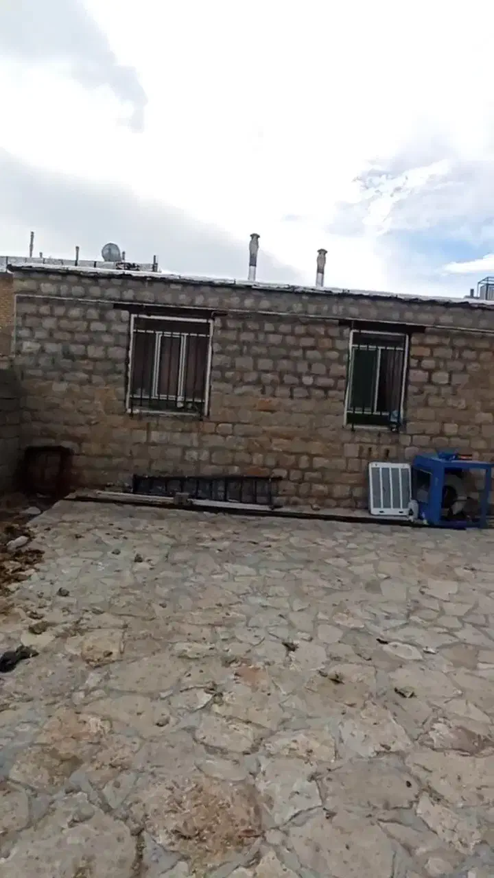 فروش خانه 300 متری در بیاشوش جوانرود|فروش خانه و ویلا|جوانرود, |دیوار