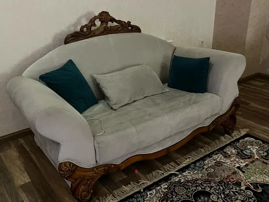 فروش مبل فرش ست رنگ مبل و میز تلوزیون|مبلمان خانگی و میز عسلی|رشت, کاکتوس|دیوار