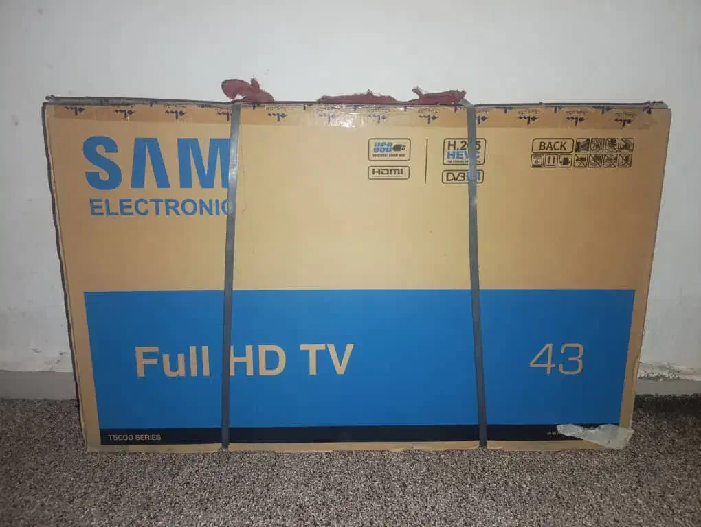 43 اینج اکبند|تلویزیون و پروژکتور|دهلران, |دیوار