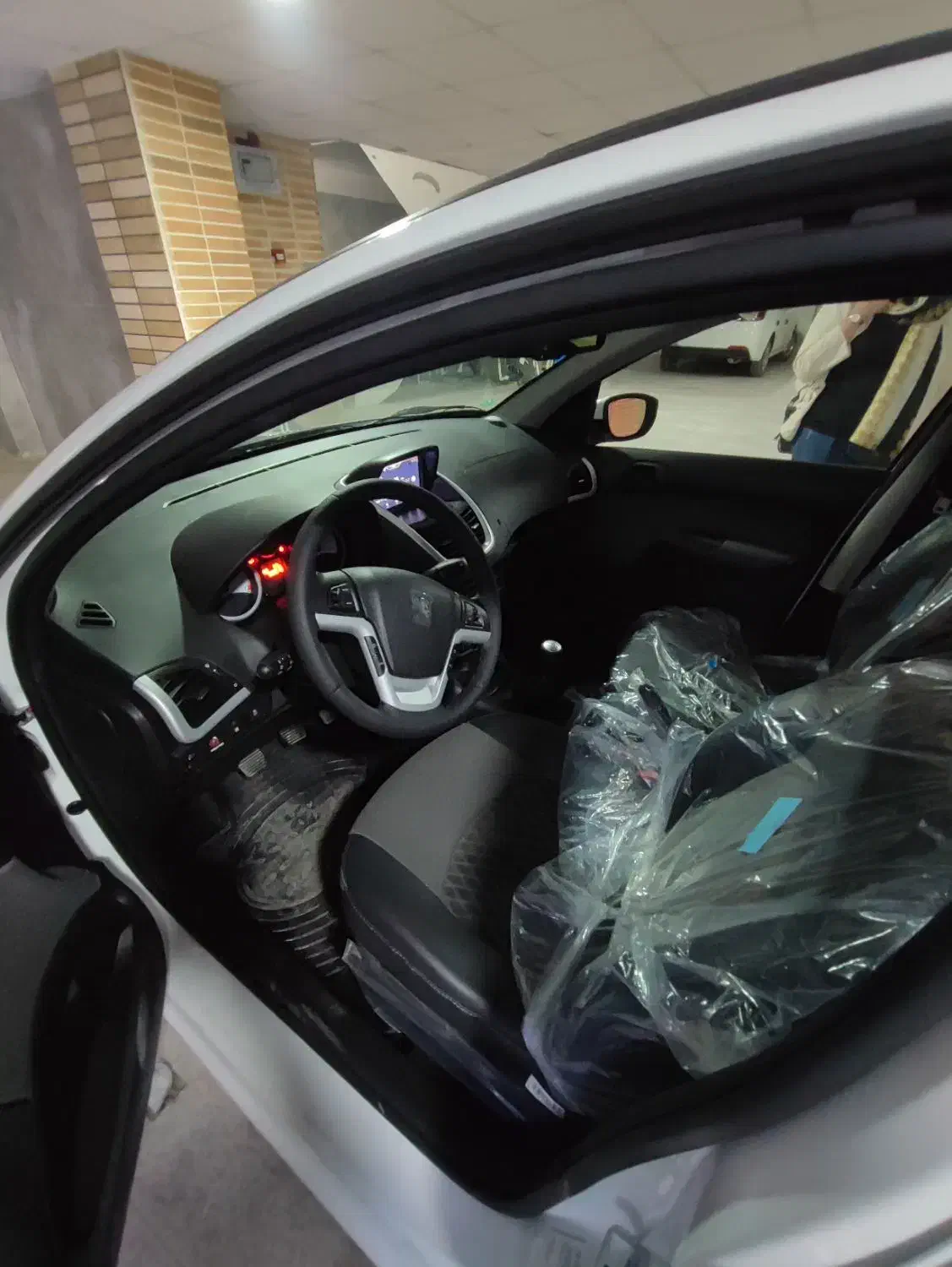 207tu5p|خودرو سواری و وانت|خرمآباد, |دیوار