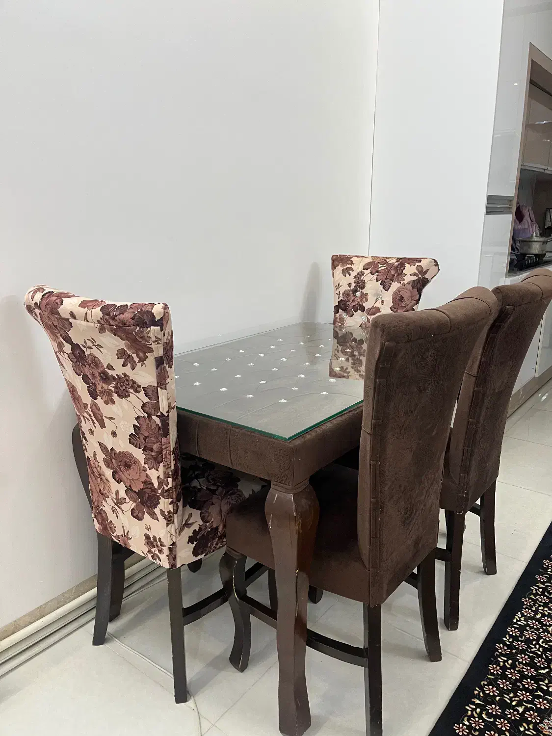 میزغذاخوری ۴نفره|میز و صندلی غذاخوری|یزد, |دیوار