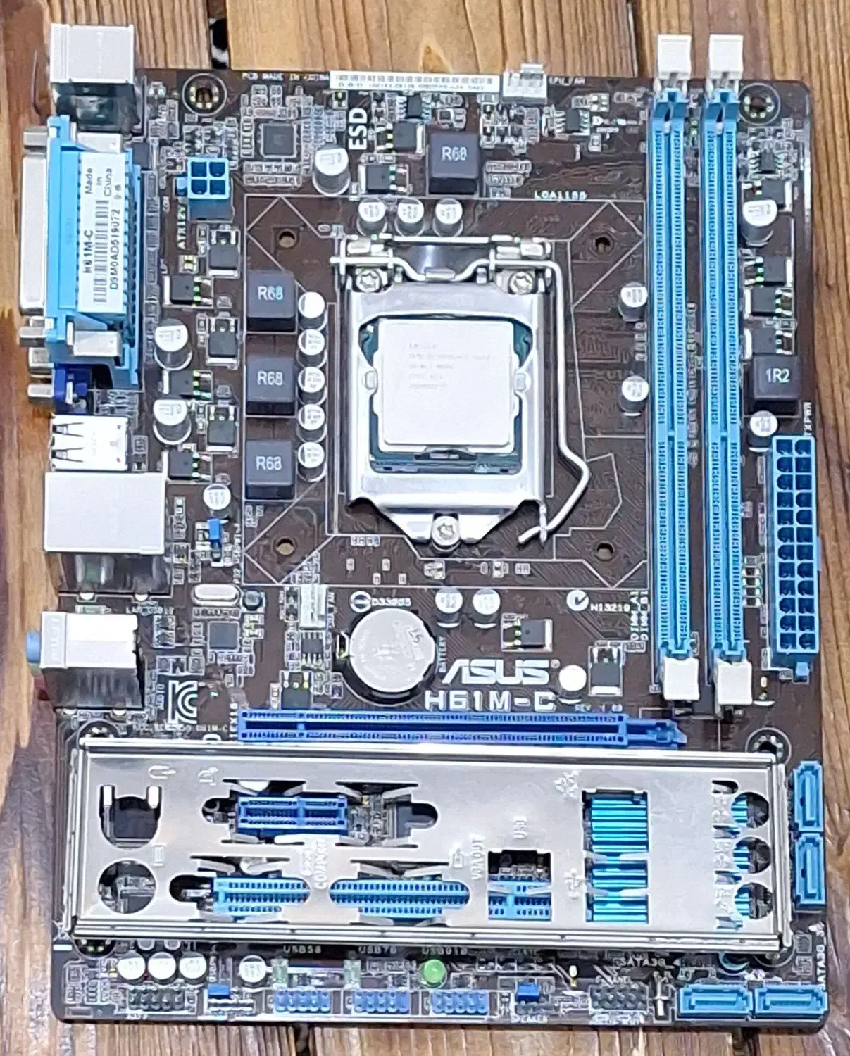 مادربرد ایسوس ASUS H61M-C بک پنل و پردازنده G2020|قطعات و لوازم جانبی رایانه|اسلام‌شهر, شهرک انبیا|دیوار