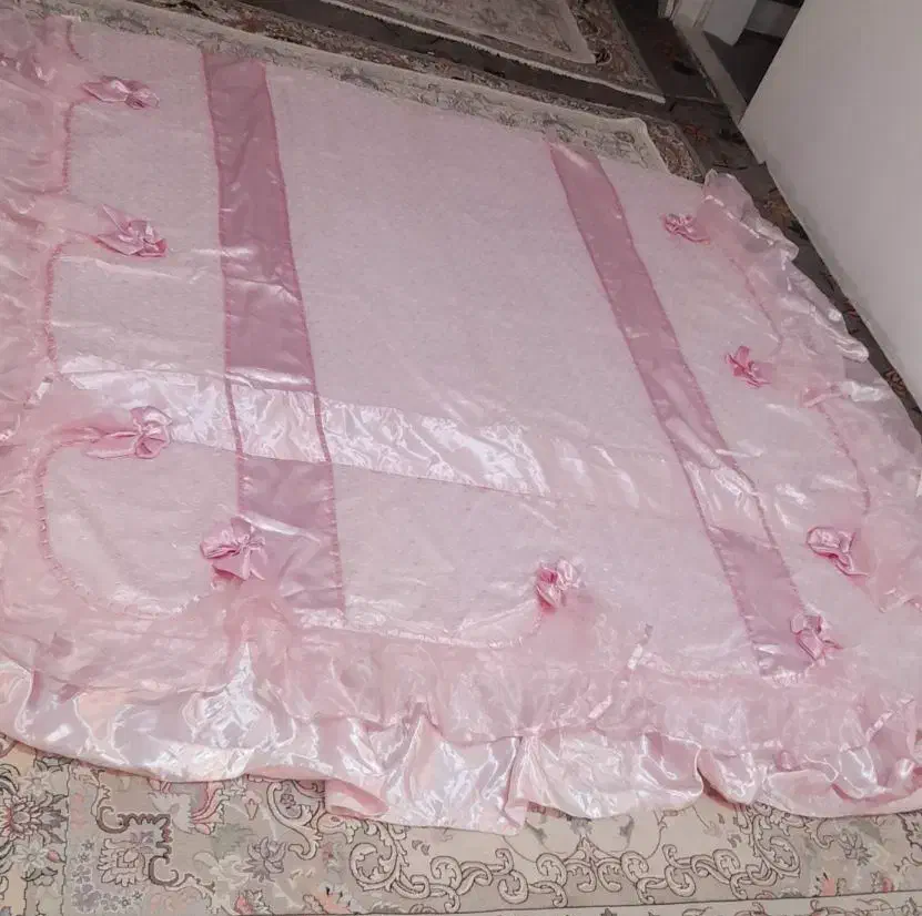 رو تختی دو نفره عروس|سرویس روتختی|آبیک, |دیوار