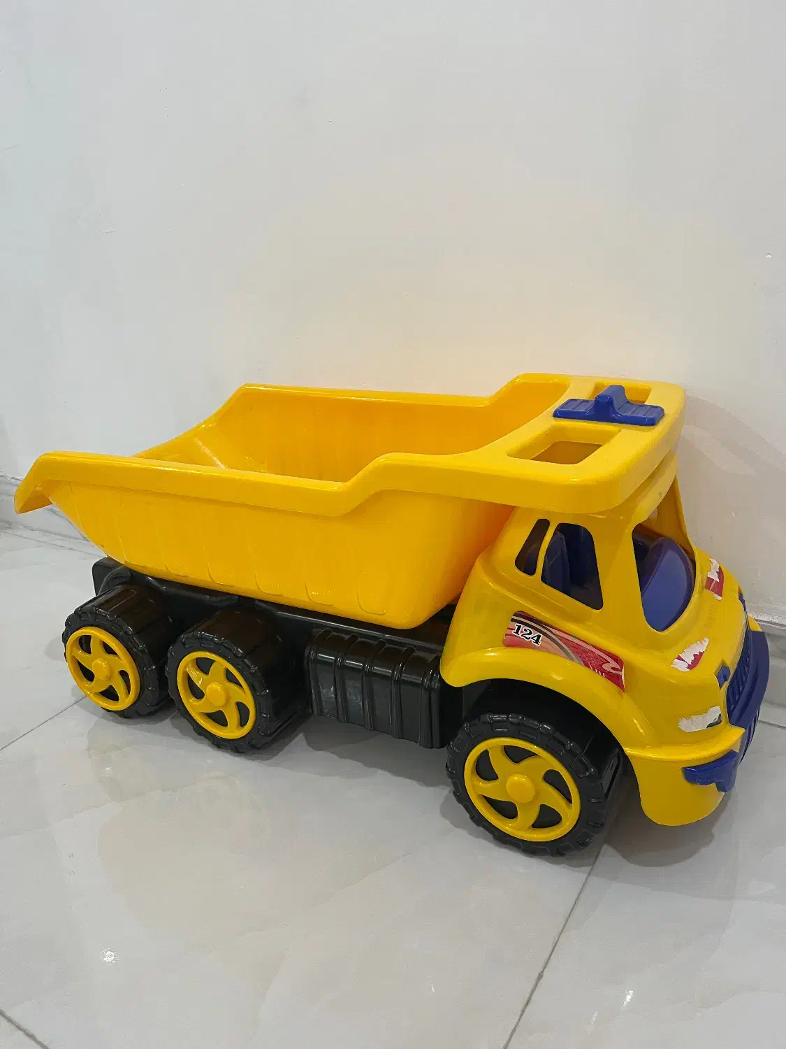 کامیون اسباب بازی در حد نو|اسباب‌‌بازی|ماسال, |دیوار