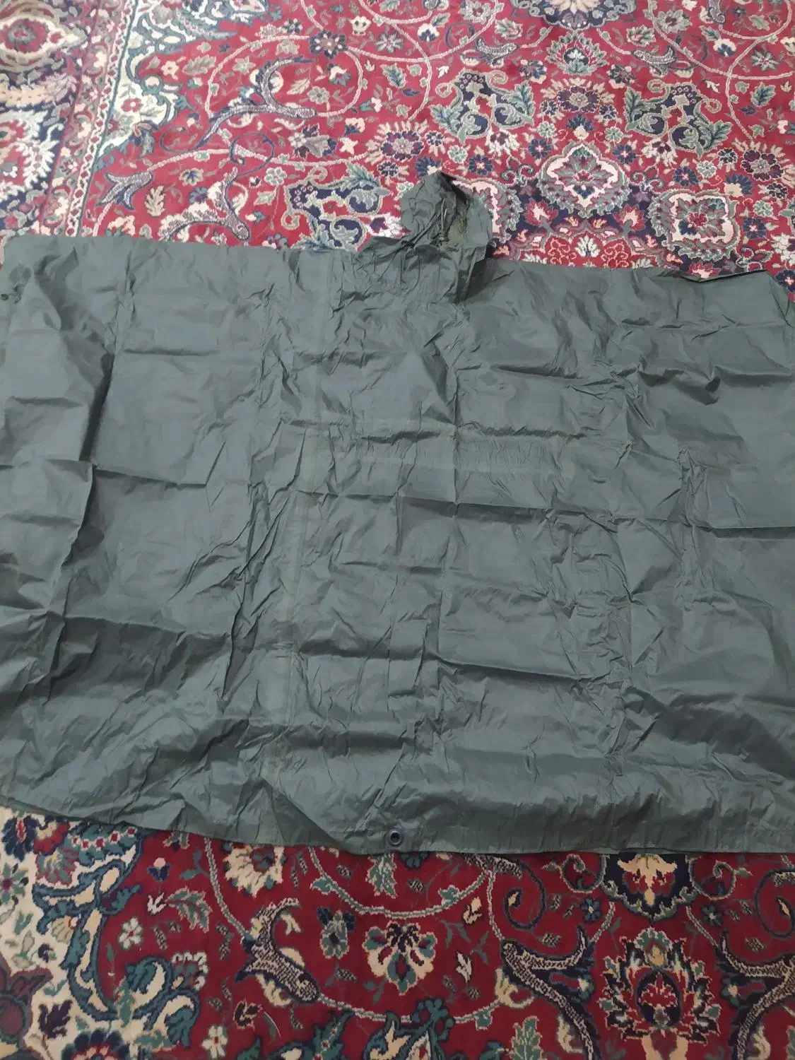 پانچو و لباس بارونی|لباس|فسا, |دیوار