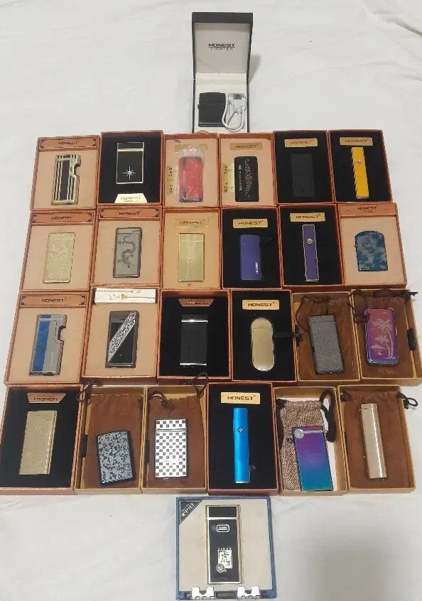 کلکسیون فندک هانست  Honest|کلکسیون و سرگرمی|تهران, شهرک آزمایش|دیوار