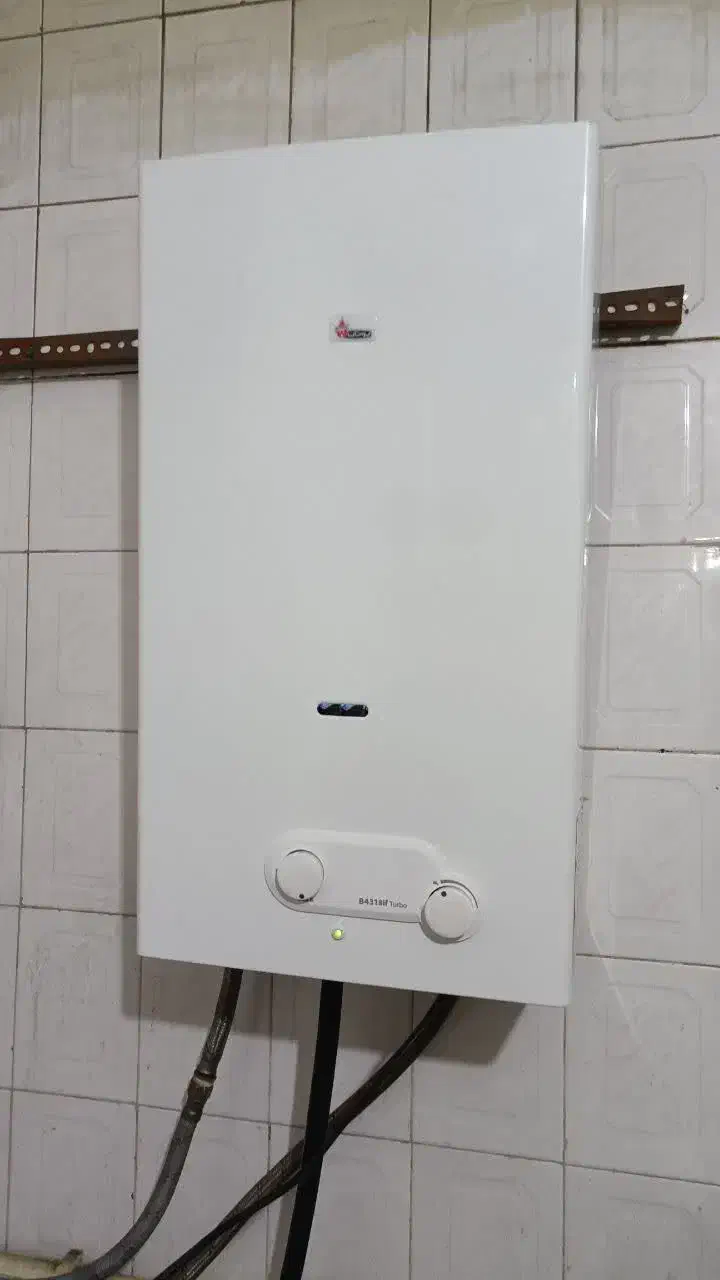 فروش آبگرمکن بوتان ۴۳۱۸ در حد نو|آبگرمکن، پکیج، شوفاژ|اصفهان, باتون|دیوار