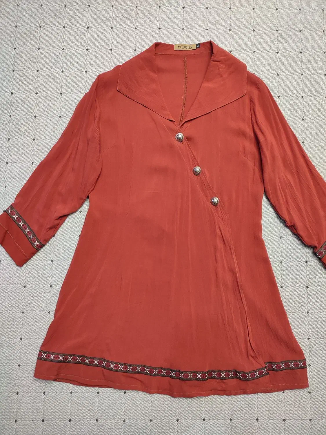 پانزده تا مانتو زنانه در حد نو،روسری مشکی|لباس|شیراز, طلاب|دیوار