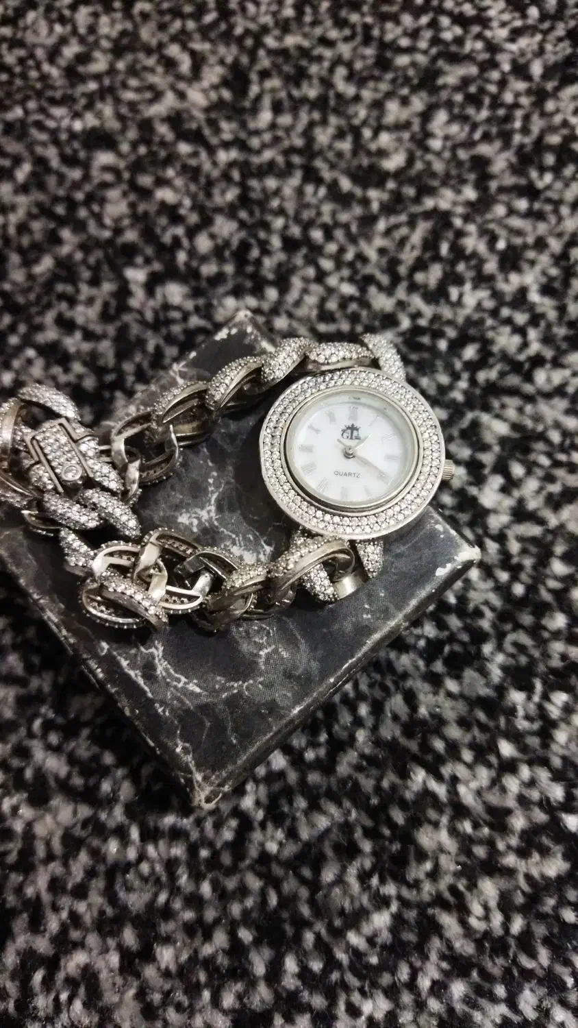 یک عدد ساعت زنانه نقره|ساعت|رباطکریم, مسکن مهر آبشناسان|دیوار