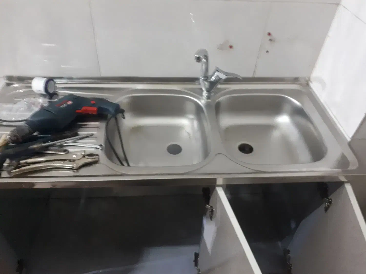 تعمیر و نصب شیرآلات|خدمات پیشه و مهارت|اراک, |دیوار