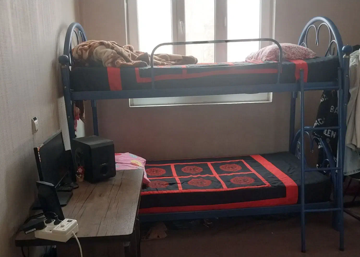 تخت دو طبقه فلزی|تخت و سرویس خواب|شهریار, شهریار|دیوار