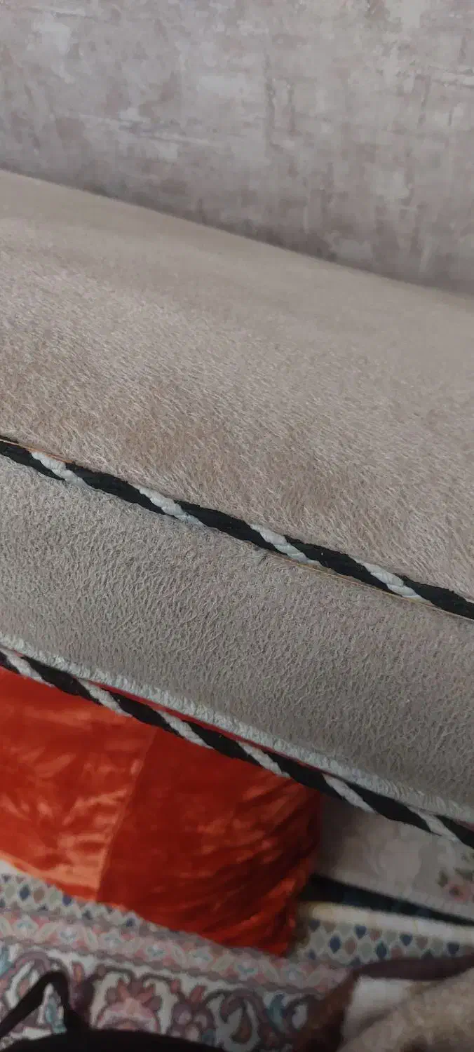 پشتی|پشتی|کرج, ساماندهی|دیوار