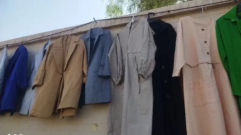 تعدادی لباس به قیمت خرید|لباس|اردکان, |دیوار