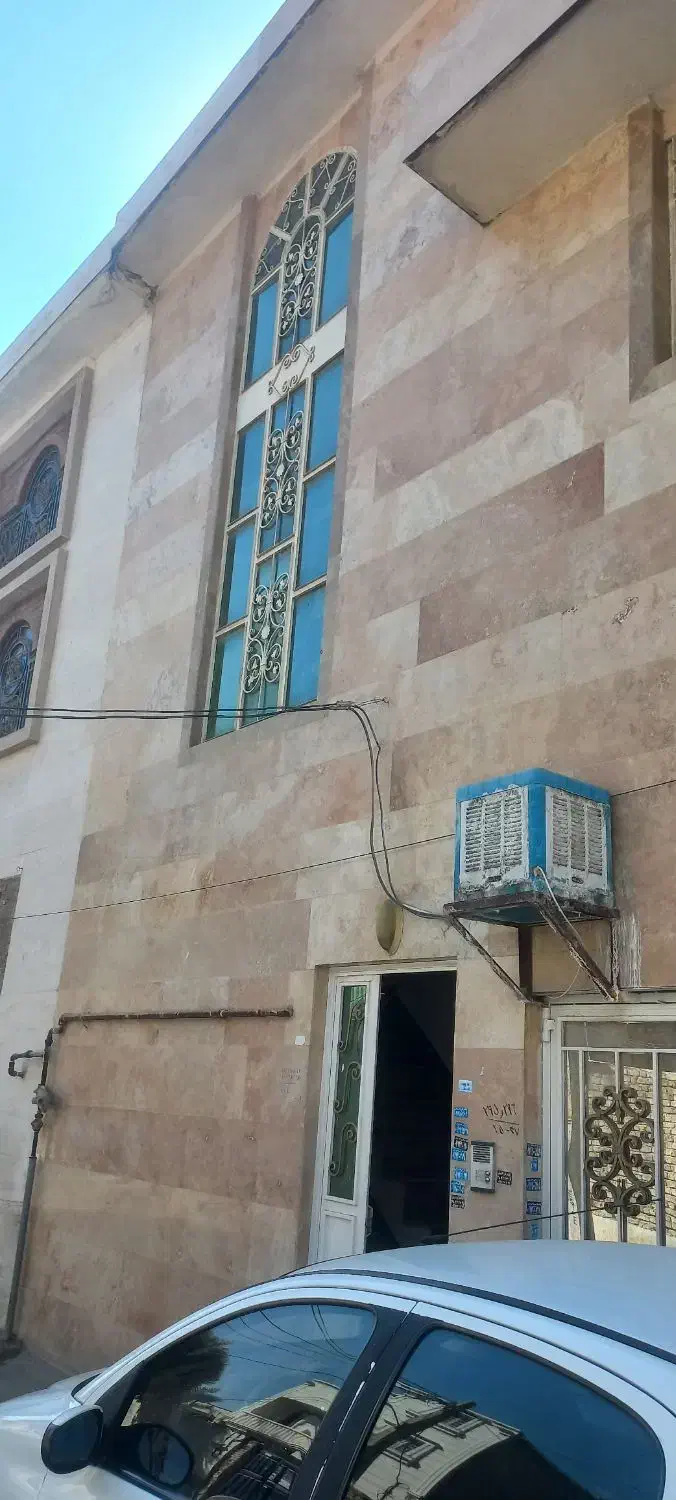 رهن و اجاره هر دو طبقه ویلایی واقع در دولت شرقی|اجارهٔ خانه و ویلا|شیراز, کوشک میدان|دیوار