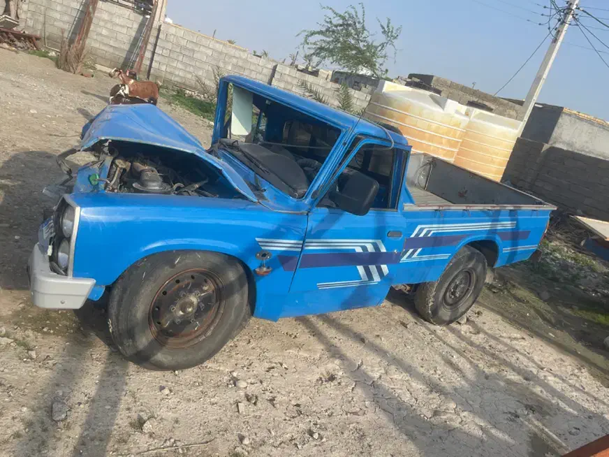 نیسان ۱۴۰۲ تصادفی|خودرو سواری و وانت|بندرعباس, |دیوار