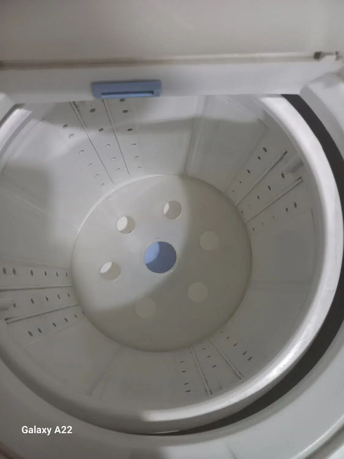 ماشین لباس شویی دو قلو تمیز سالم ۸/۵۰۰|ماشین لباسشویی و خشک‌کن لباس|ری, شهادت|دیوار