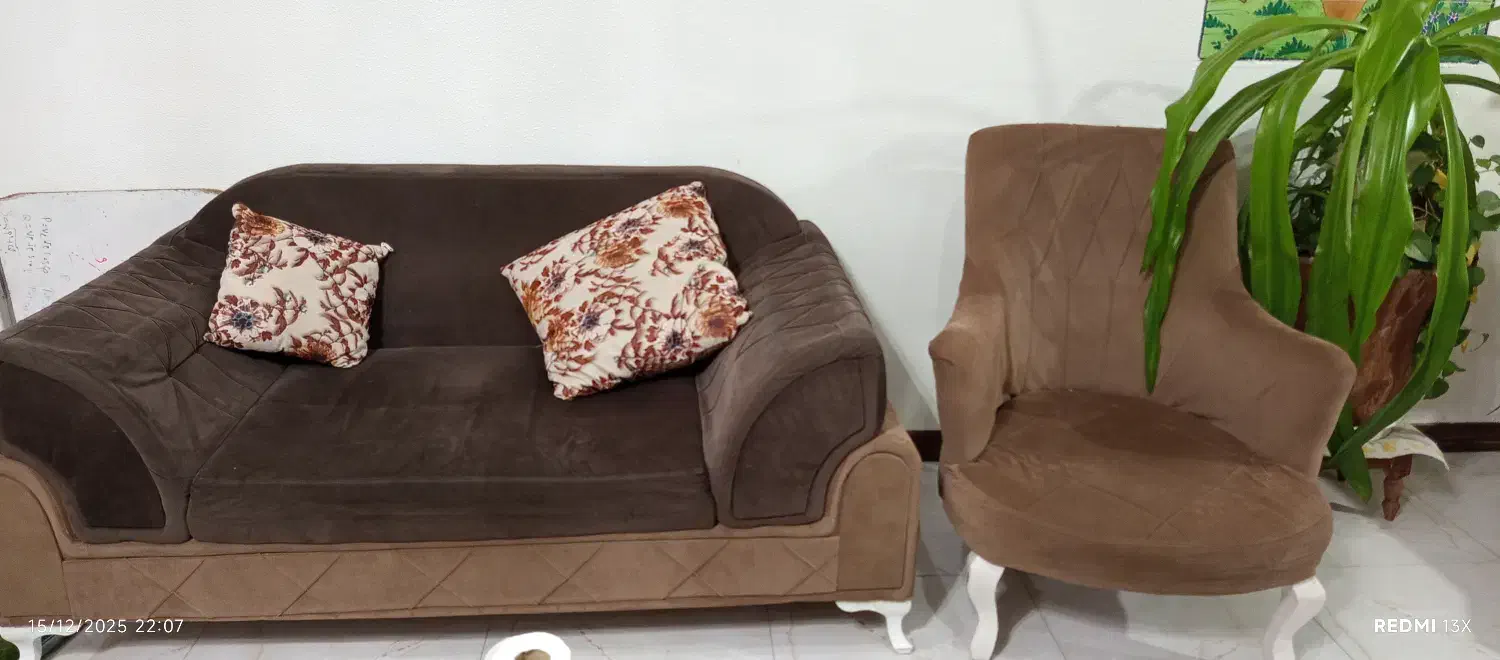 مبل ۷نفره|مبلمان خانگی و میز عسلی|شاهینشهر, عطار|دیوار