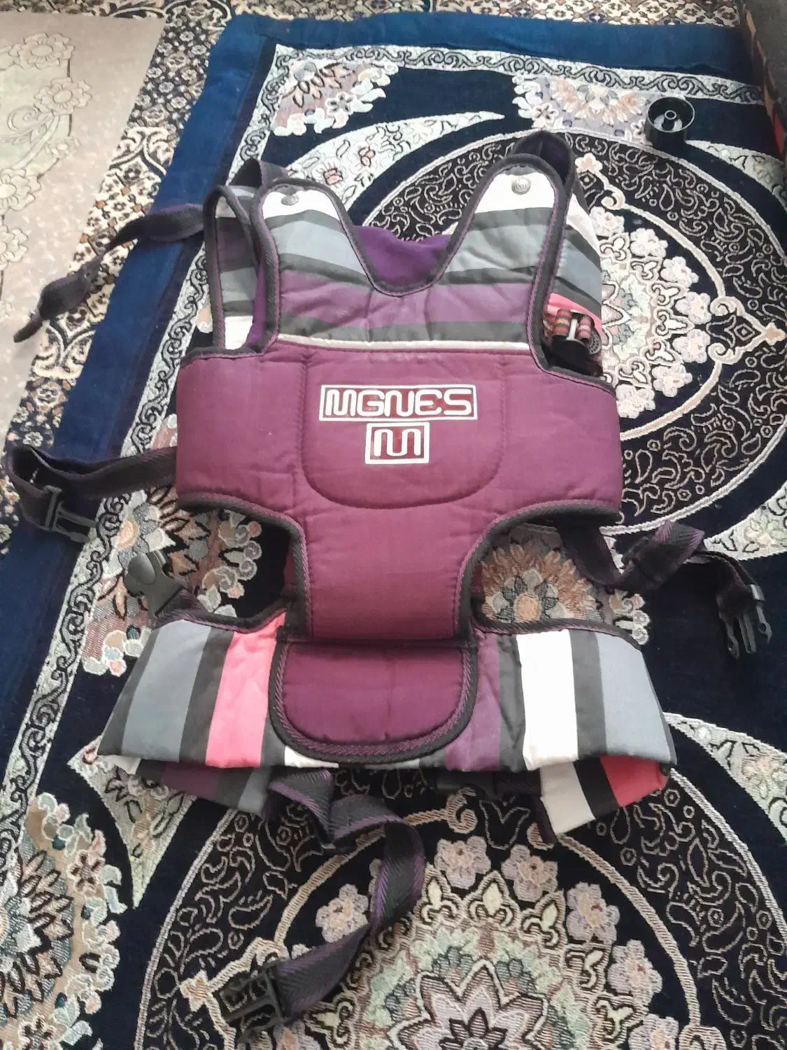 آغوشی نو هیچ استفاده نشده|کالسکه و لوازم جانبی|بروجرد, |دیوار