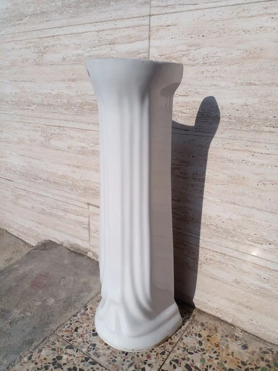 پایه روشویی سفید کاملاً سالم|لوازم سرویس بهداشتی|رامشیر, |دیوار