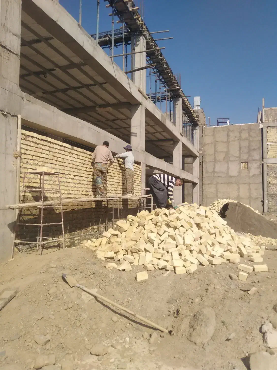 بنایی، تخریب، سفال چینی، بلوک چینی، آجر چینی|خدمات پیشه و مهارت|قم, آزادگان|دیوار