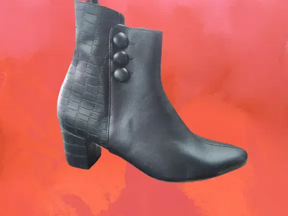 کفش زنانه، بوت پاییزی|کیف، کفش، کمربند|رشت, سعدی (تختی)|دیوار