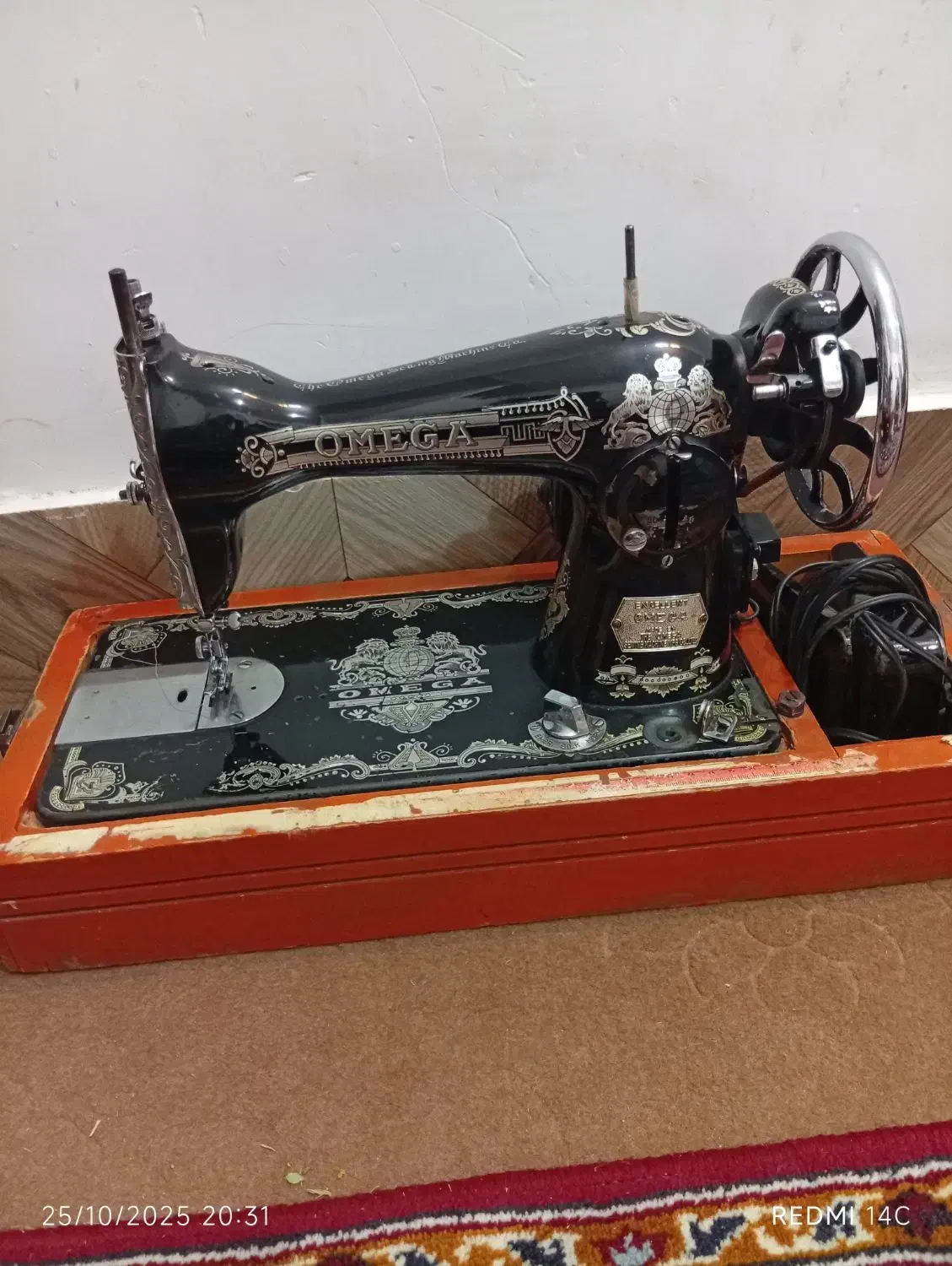 چرخ خیاطی|لوازم خیاطی و بافتنی|خرم‌آباد, |دیوار