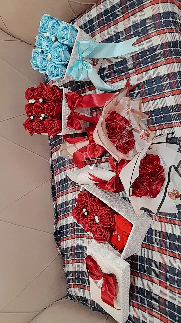 سوپرایز قشنگ۱۶۰هزار|گل مصنوعی|ایلام, |دیوار