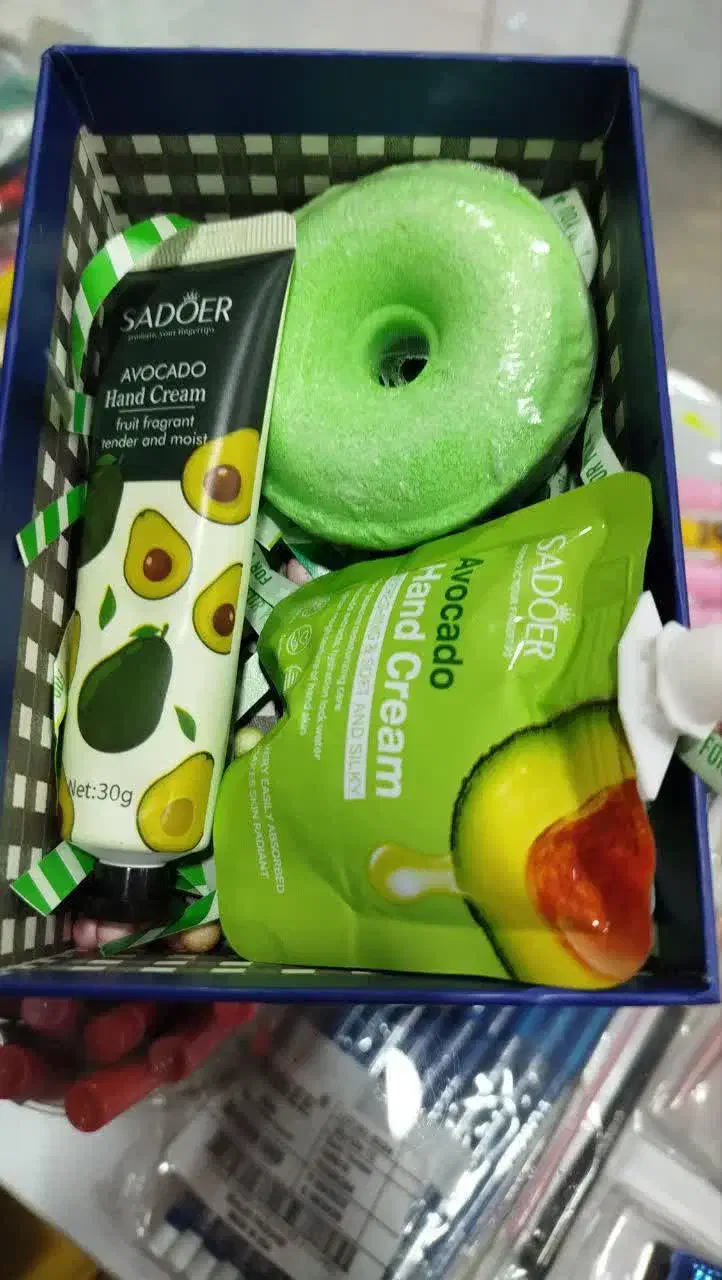 پک کامل لوازم آرایشی و بهداشتی* گالری رزا|آرایشی، بهداشتی، درمانی|قم, سید معصوم|دیوار