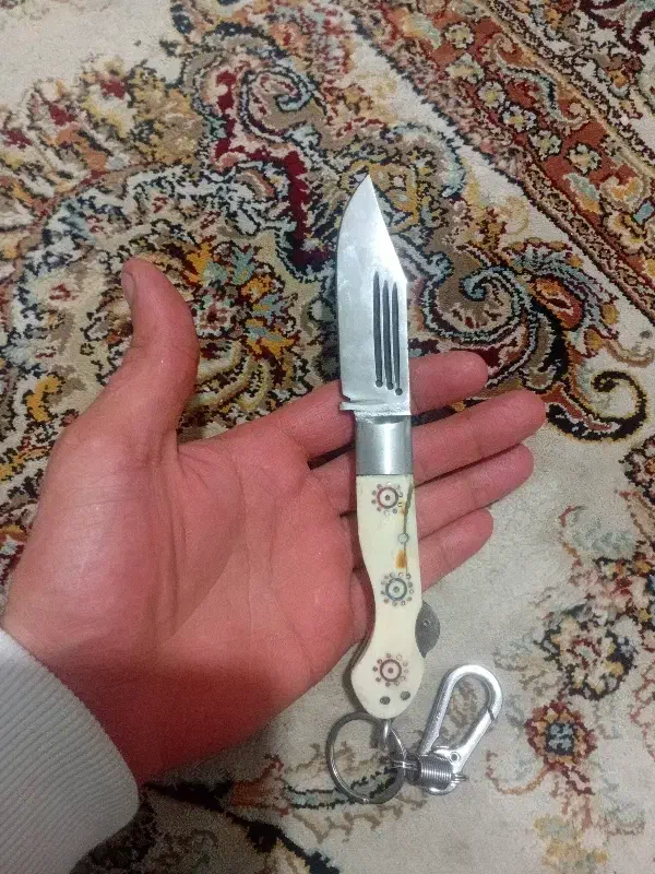 چاقو|کلکسیون اشیاء عتیقه|ارومیه, |دیوار