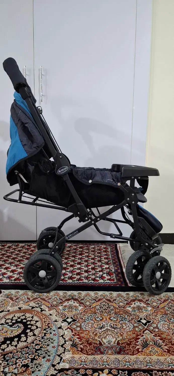 کالسکه و صندلی ماشین کودک|تخت و صندلی بچه|بیجار, |دیوار