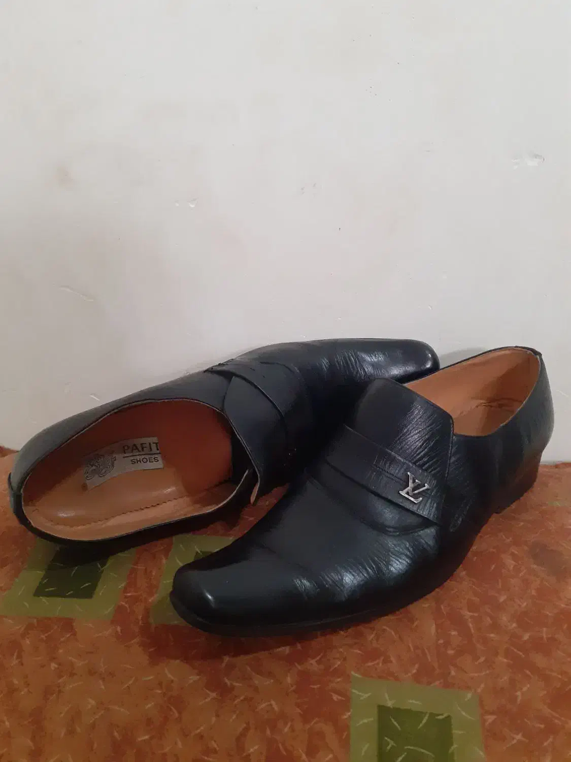 چرم گاوی (پافیت)|کیف، کفش، کمربند|رشت, خرسندی|دیوار