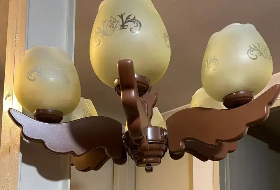 دو عدد لوستر چوبی در حد نو|لوستر و چراغ آویز|تهران, ایران|دیوار