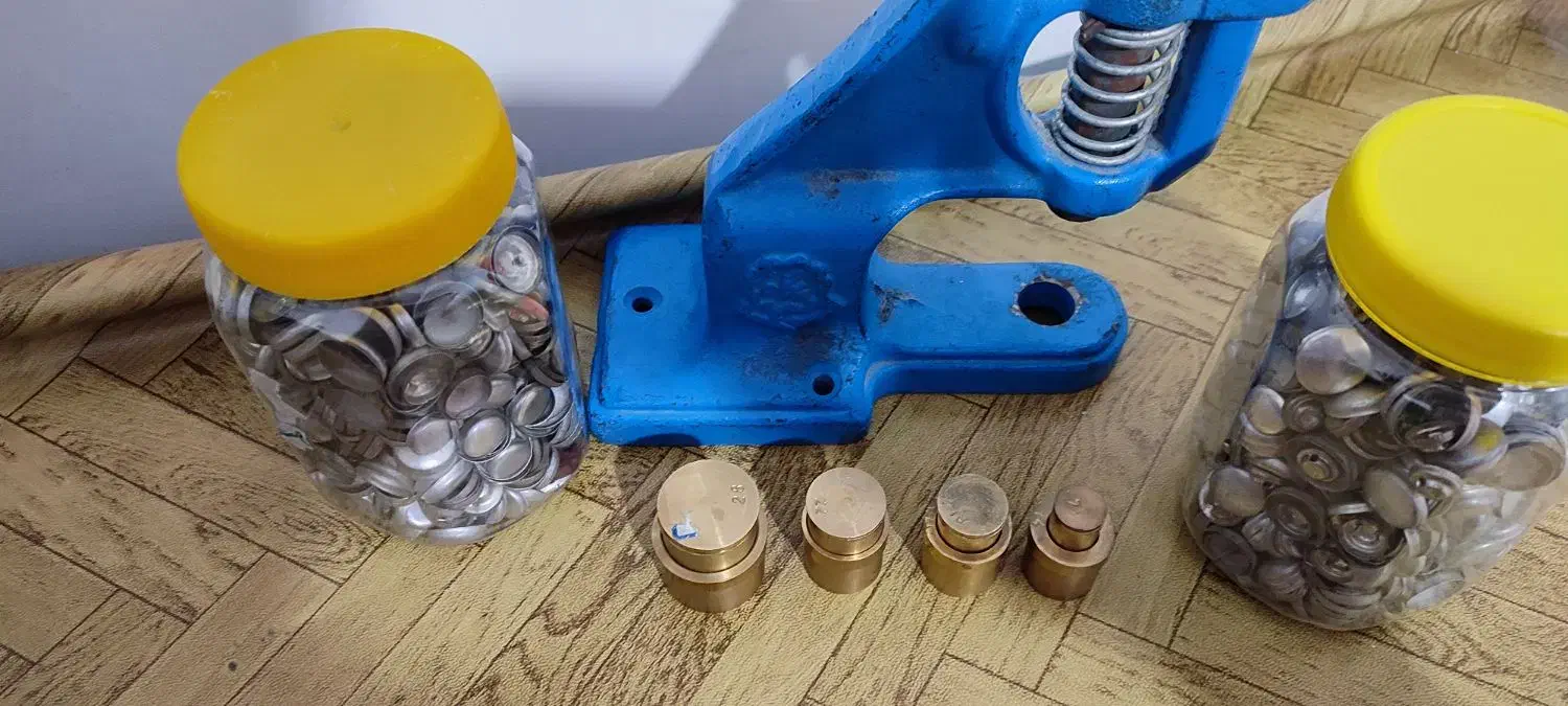 یک عدد دکمه زن دستی|لوازم خیاطی و بافتنی|خرم‌آباد, |دیوار