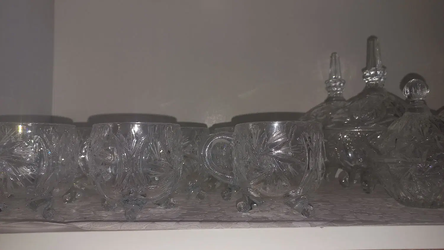 فنجان کریستال خورشیدی سهپایه Suntoza|ظروف سرو و پذیرایی|مشهد, الهیه|دیوار