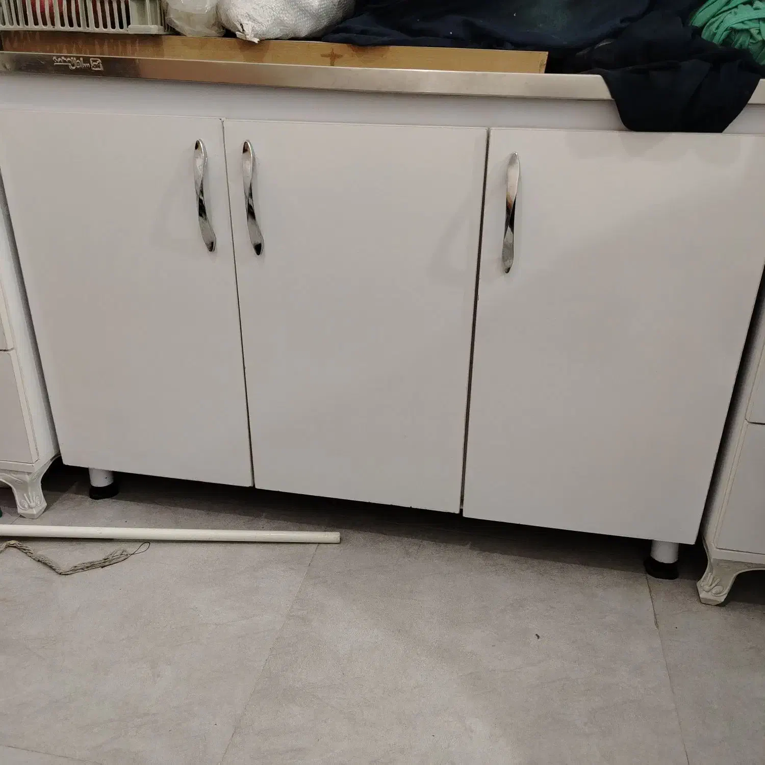 کابینت|بوفه، ویترین، کنسول|ربط, |دیوار