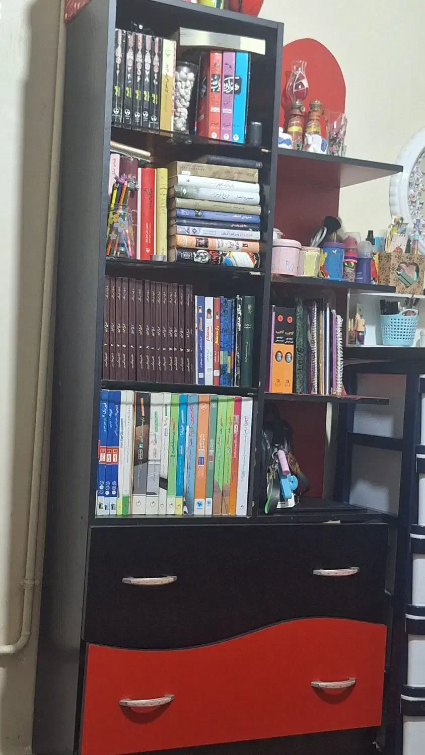 کمد|کتابخانه، شلف، قفسههای دیواری|نمین, |دیوار